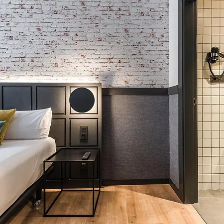 San Mamés By Pillow Pensión Bilbao